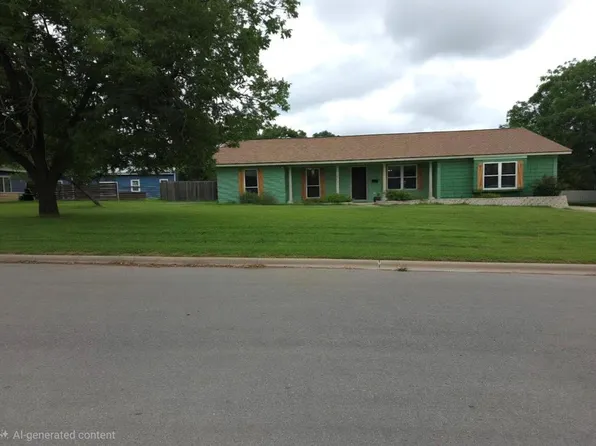 926 Pecan St, Kerrville, TX 78028