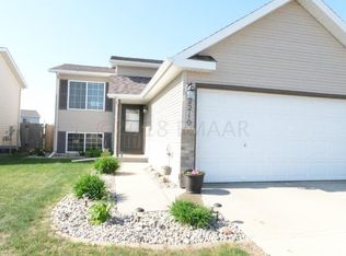 2210 60th Ave S, Fargo, ND 58104