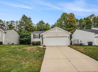72316 Beacon Ct, South Haven, MI 49090