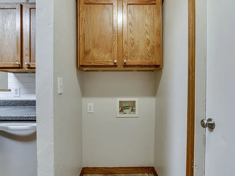 819 N Eagle Ln — Photo 22
