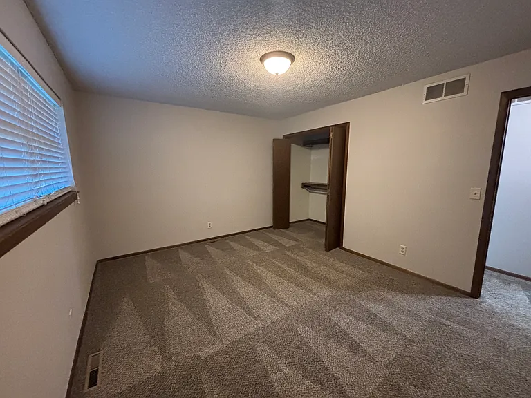 2 Windmill Ct — Photo 5