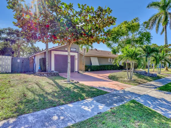 10404 Carmen Lane, Royal Palm Beach, FL 33411