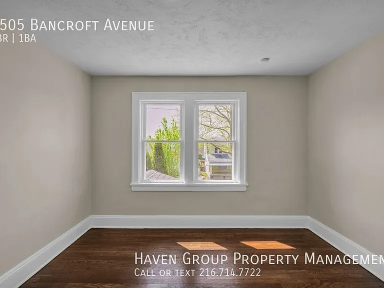 8505 Bancroft Ave — Photo 18