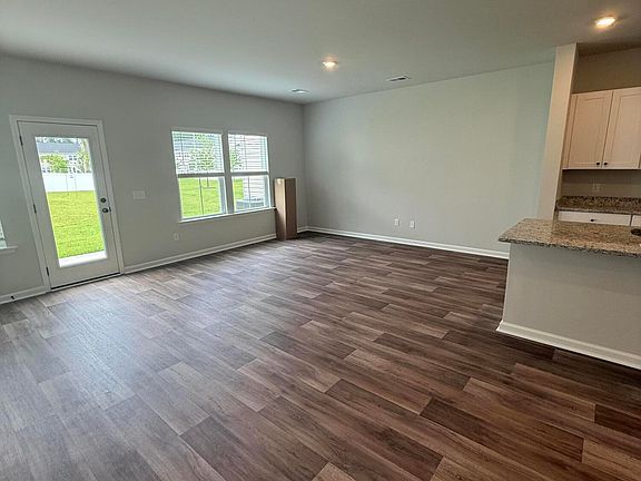5th image of 8011 Triggerfish Way