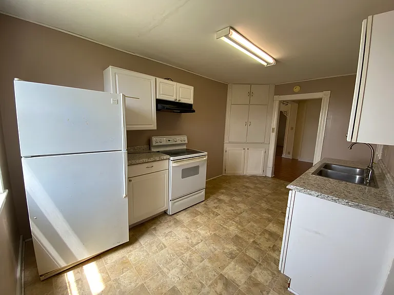212 Central Ave #BOTTOM — Photo 7