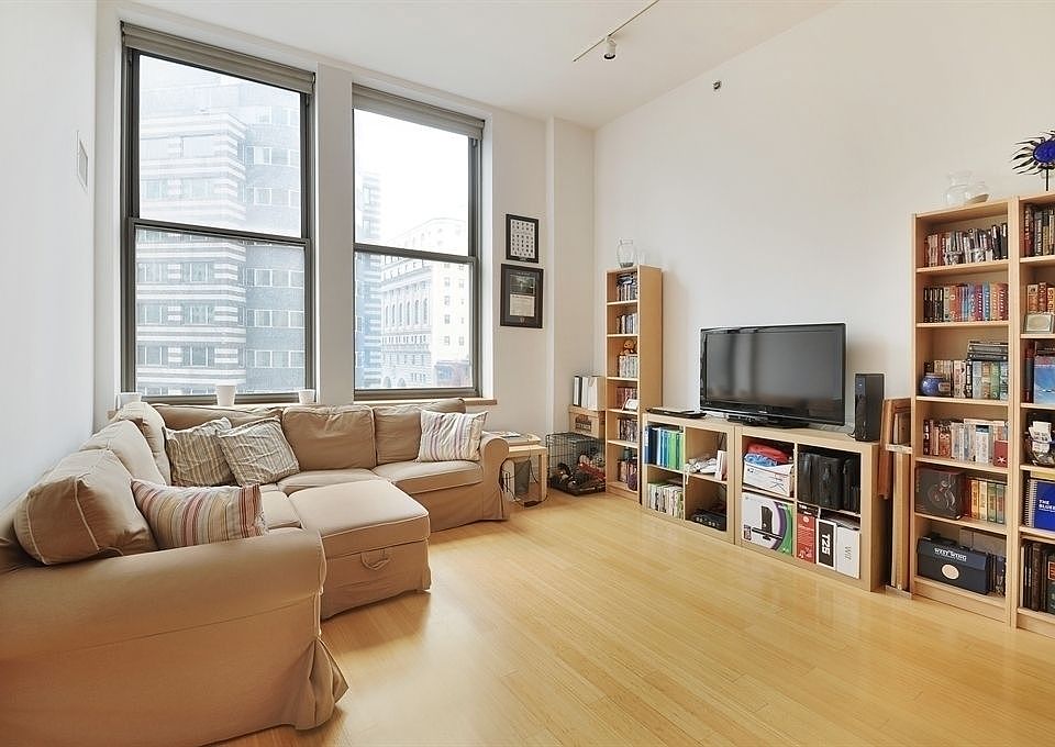 1st image of 110 Livingston St APT 4K