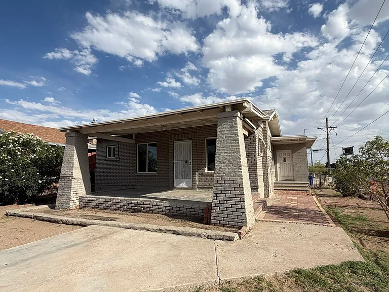 3000 Wyoming Ave — Photo 2