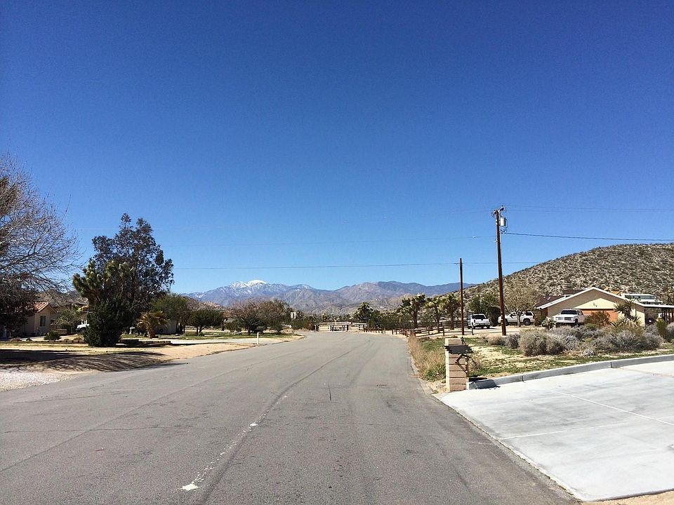 2nd image of Carlyle Dr
