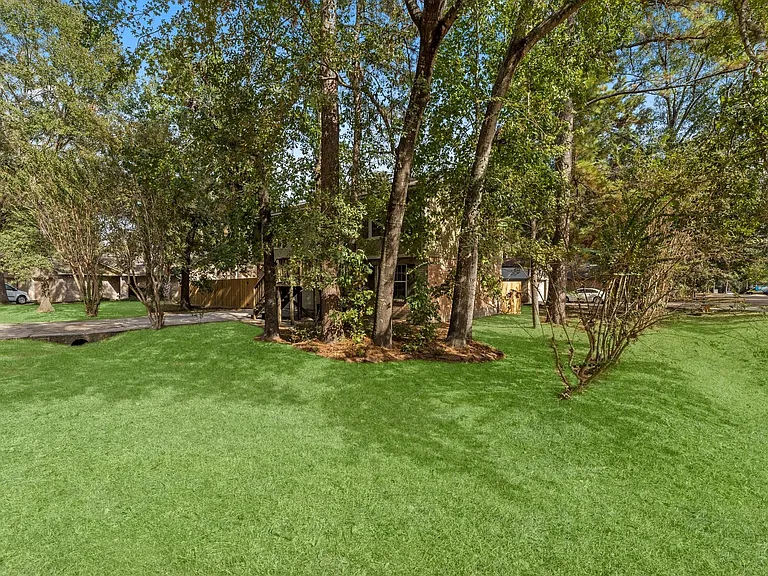 2 Ground Brier Ct — Photo 22