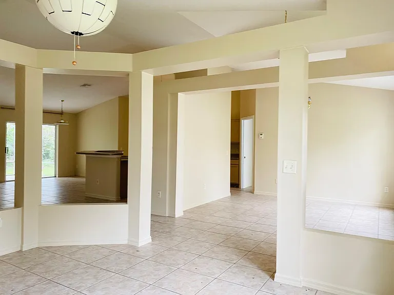 5952 NW Baynard Dr — Photo 8