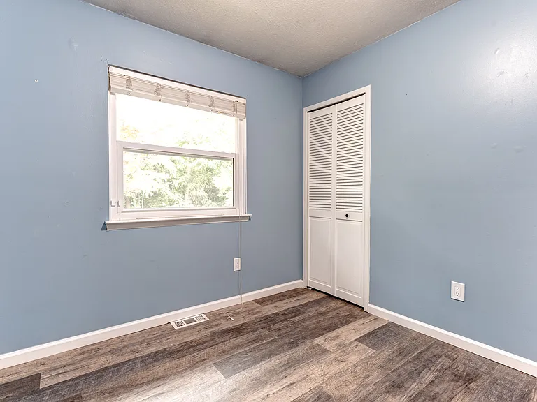 16840 Savoie St — Photo 24