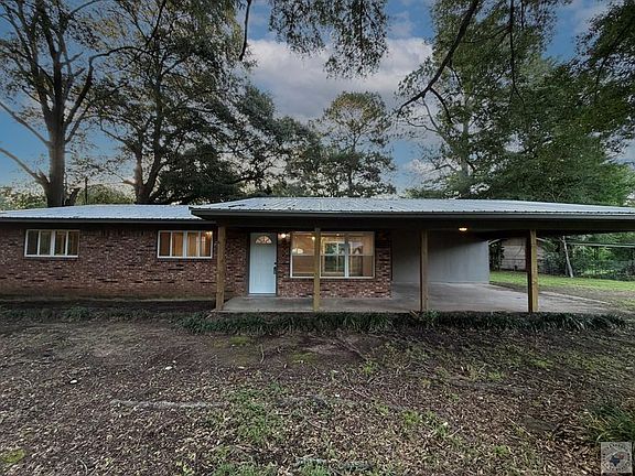 4th image of 515 Manor Way