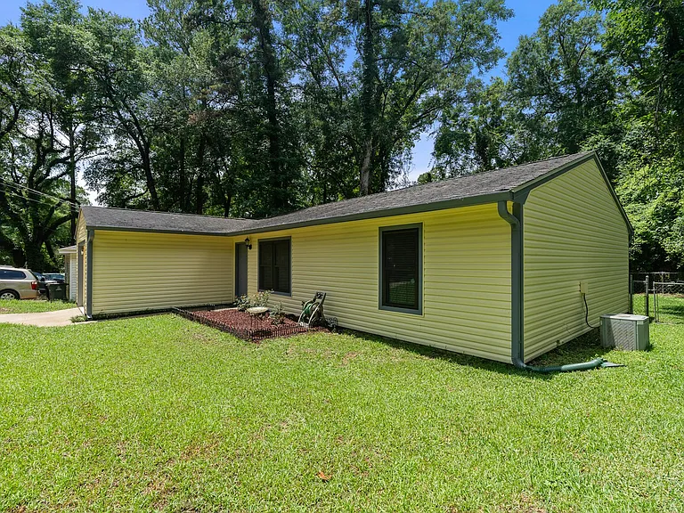2434 Jolene Ln — Photo 6