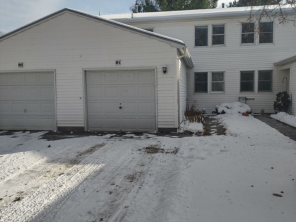 1 car driveway and 1 car garage, electric door