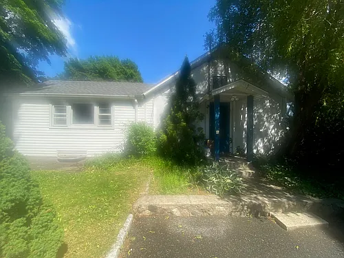 11 Shady Brook Ln #A Photo 1 11 Shady Brook Ln #A Photo 1