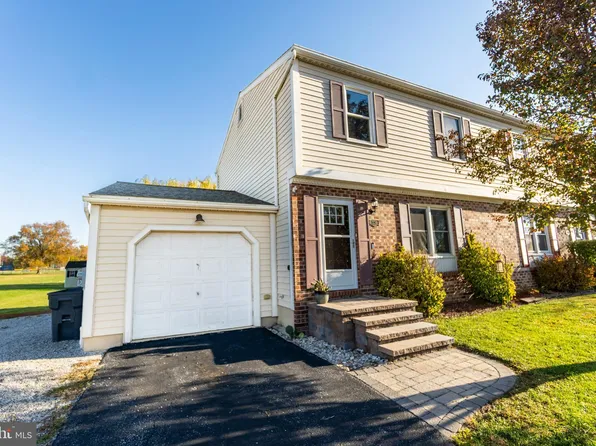 370 N Blettner Ave, Hanover, PA 17331