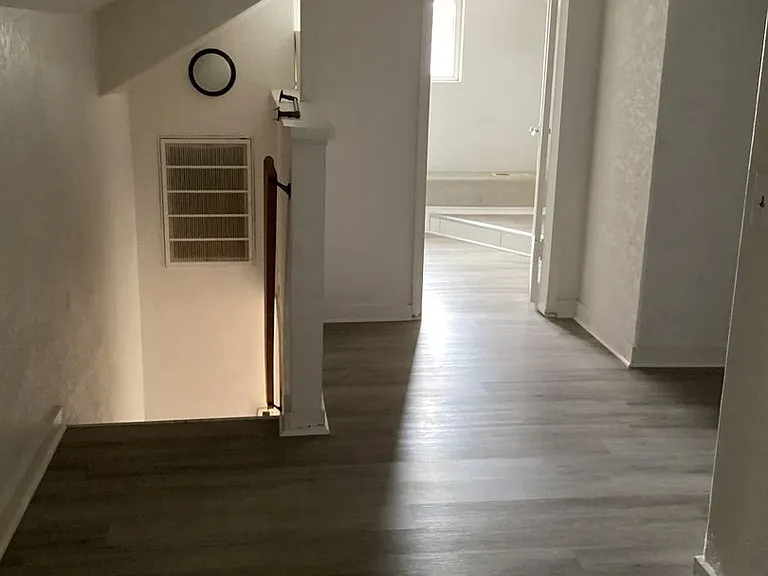 1122 I St — Photo 11