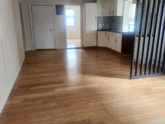 2nd image of 3952 Hill Ave #1