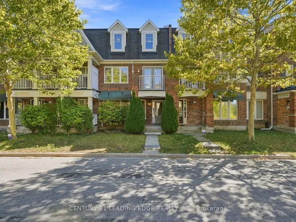 208 Magurn Gate, Milton, ON L9T 7B4