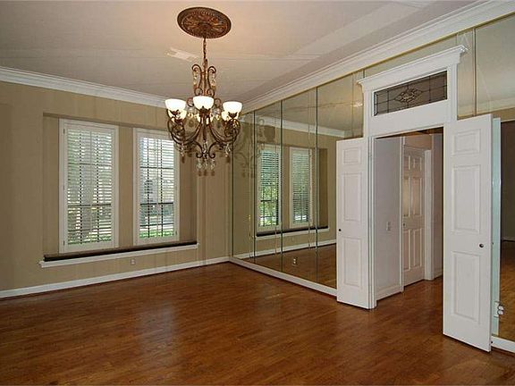 5th image of 1614 Chestnut Grove Ln