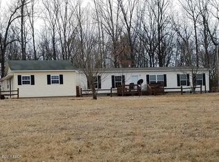 5549 E Vassar Rd, Woodlawn, IL 62898