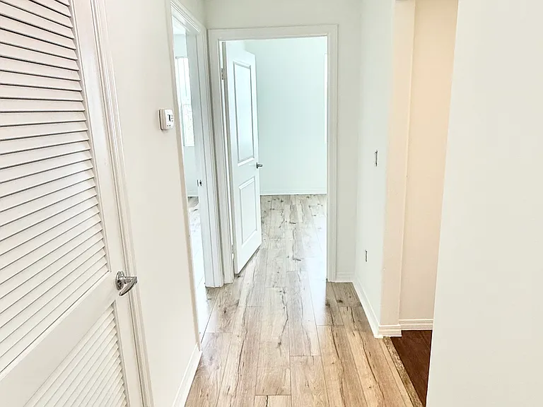 The Watermarque Apartments — Photo 81
