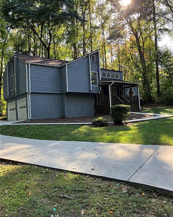 1st image of 409 Creekside Ln