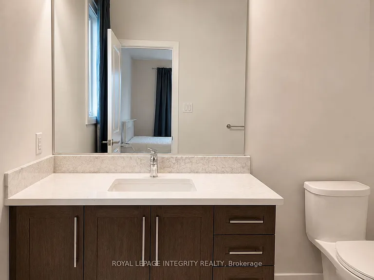 747 Coast Cir — Photo 19