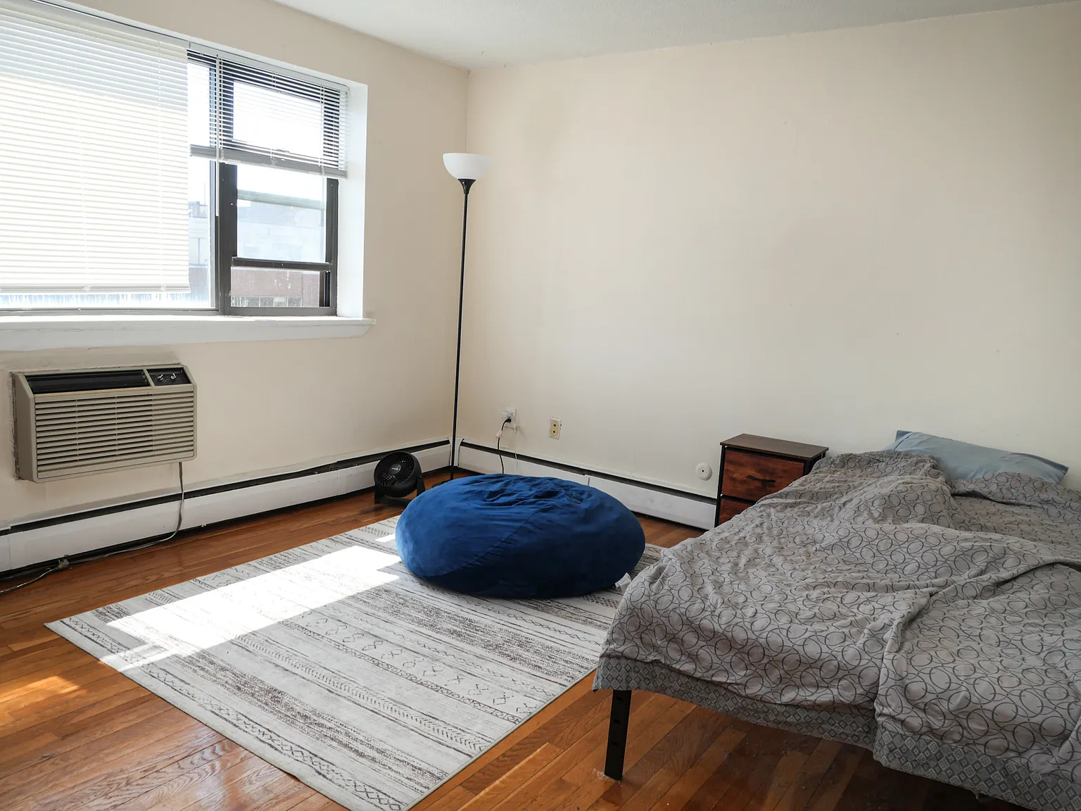 1039 Commonwealth Avenue - 21 — Photo 4