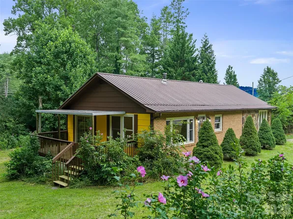 1644 State Highway 80 S, Burnsville, NC 28714