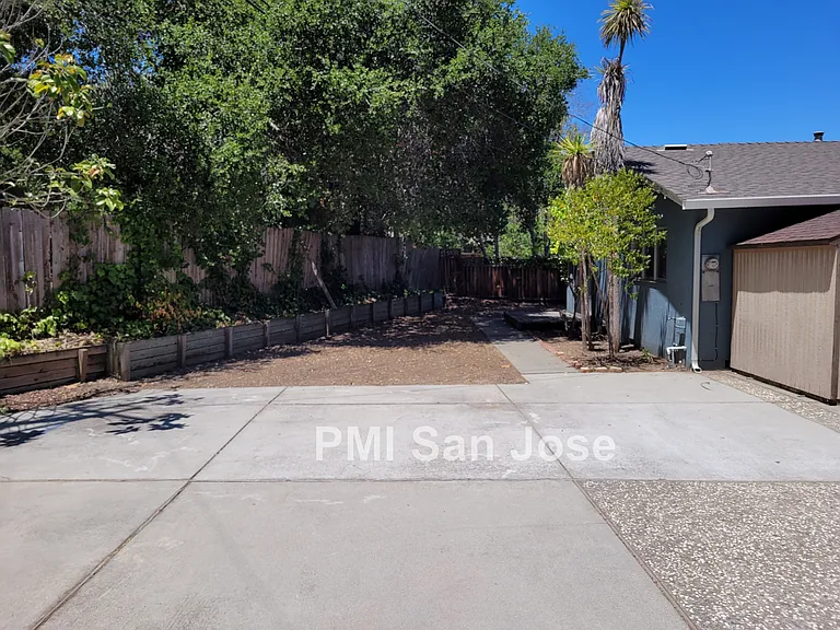 1077 November Dr — Photo 16