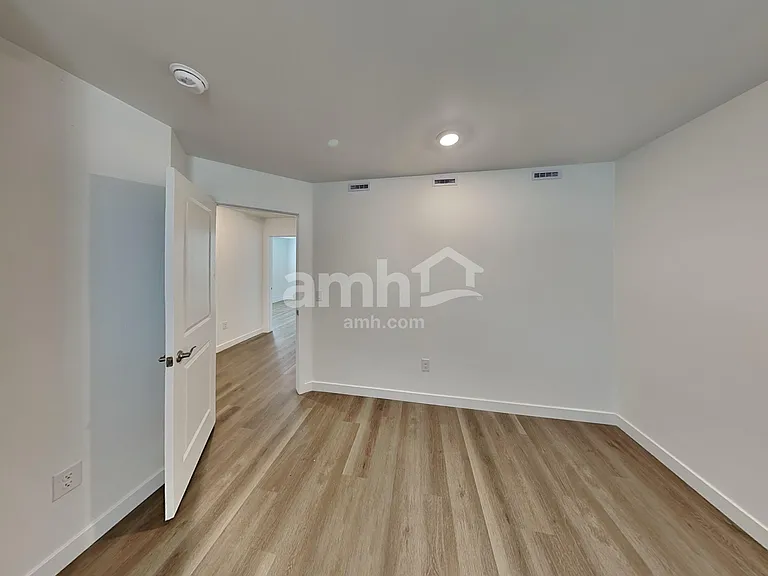 6483 E Corte Piramide — Photo 14