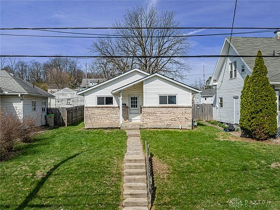 2nd image of 1005 Burt St