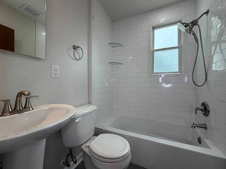 126 Median Dr — Photo 20