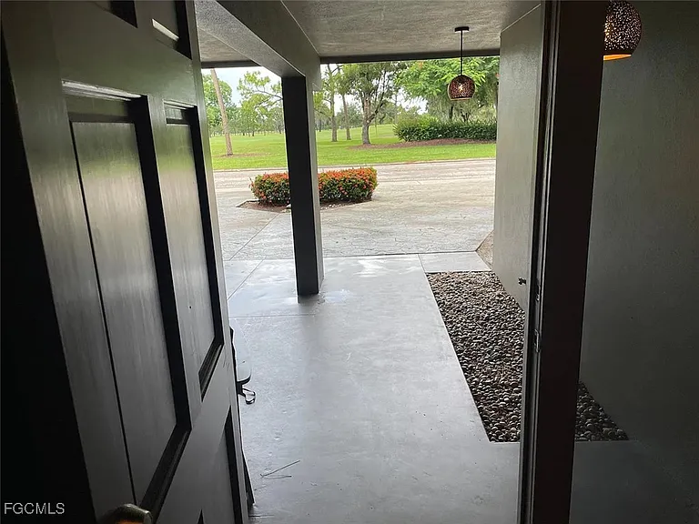 1702 Hill Ave — Photo 9