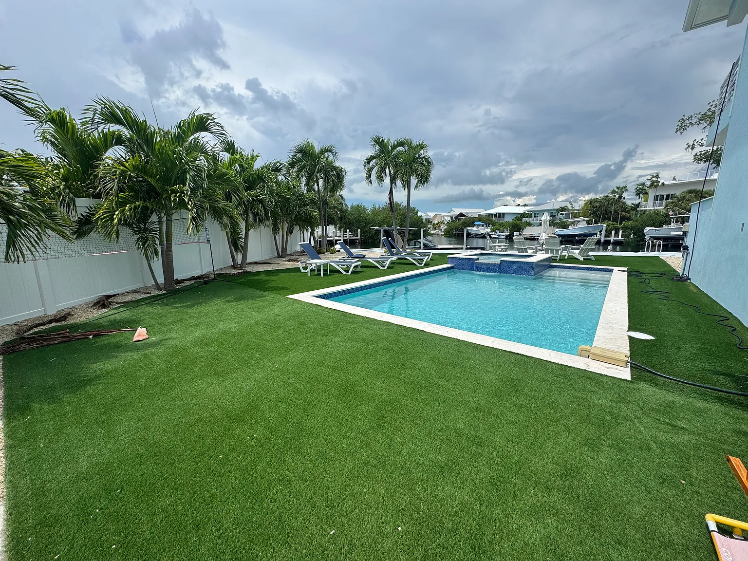 5 bed, 1276 sqft, $11,500 — Photo 1