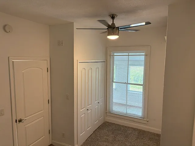 408 S Riverside Dr #5 — Photo 14