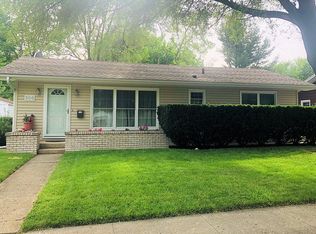 205 Magnolia Dr, Bloomington, IL 61701