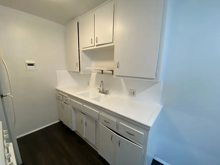 1019 Stanley Ave #1029 — Photo 11