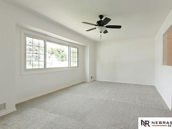 5th image of 7329 Wood River Dr
