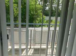 1000 Lexington St APT 18, Waltham, MA 02452