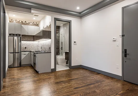 Rented by Nooklyn NYC LLC | media 67