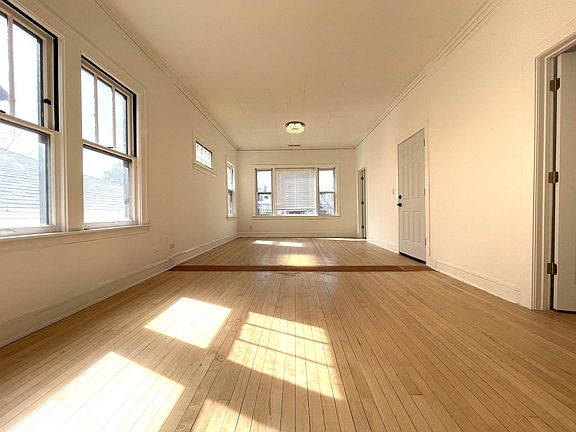 2nd image of 1321 East Ave APT 2