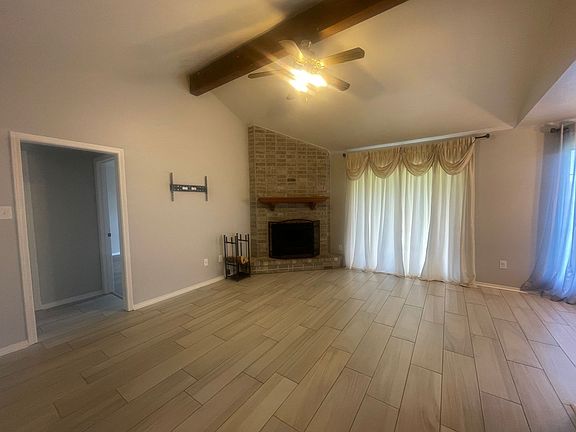 3rd image of 2220 Kirby Smith Dr