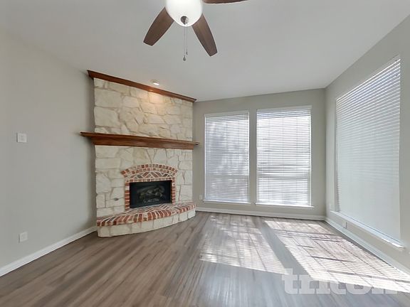 2nd image of 114 Cole St