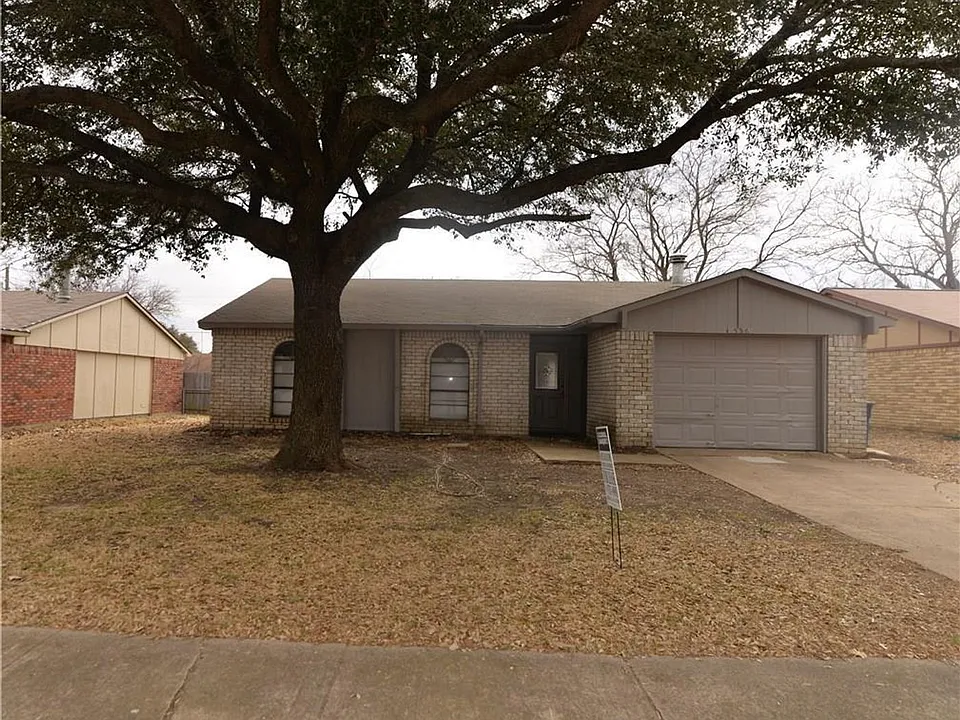 556 Hanover Dr