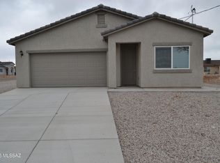1827 Via Nueva Zelandia, Rio Rico, AZ 85648