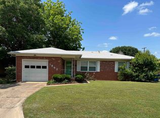 1905 W Walnut Ave, Duncan, OK 73533