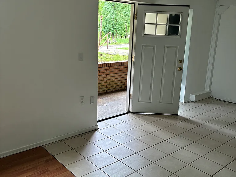 210 Hugel Dr #1 — Photo 2