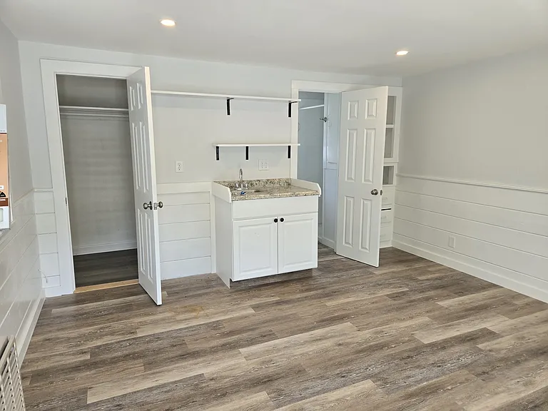 182 Sea St #10 — Photo 2